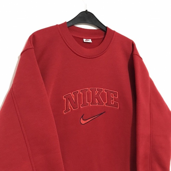 looking for this type of vintage Nike sweatshirt - Picture 2 of 3